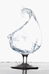 Liquid glass1 : Digitalna fotomanipulacija
